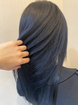 ブルーブラック