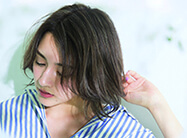 【春夏の新色登場!】澄みきった透明感のクリアな寒色。軽やかなツヤ髪へ♪