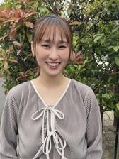 スタイリスト　加藤　杏理　Anri Kato